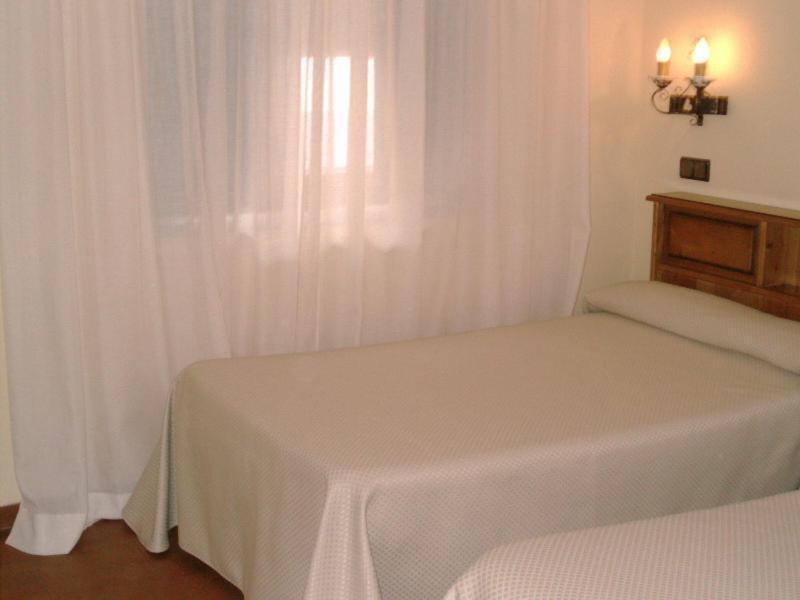 Hospederia Museo Valdepenas Hotel Bilik gambar